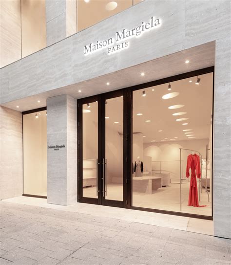 maison margiela boutique.